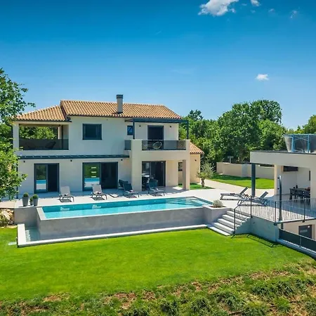 Duplich Comfortable Vila Barban