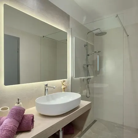 Duplich Comfortable Vila *